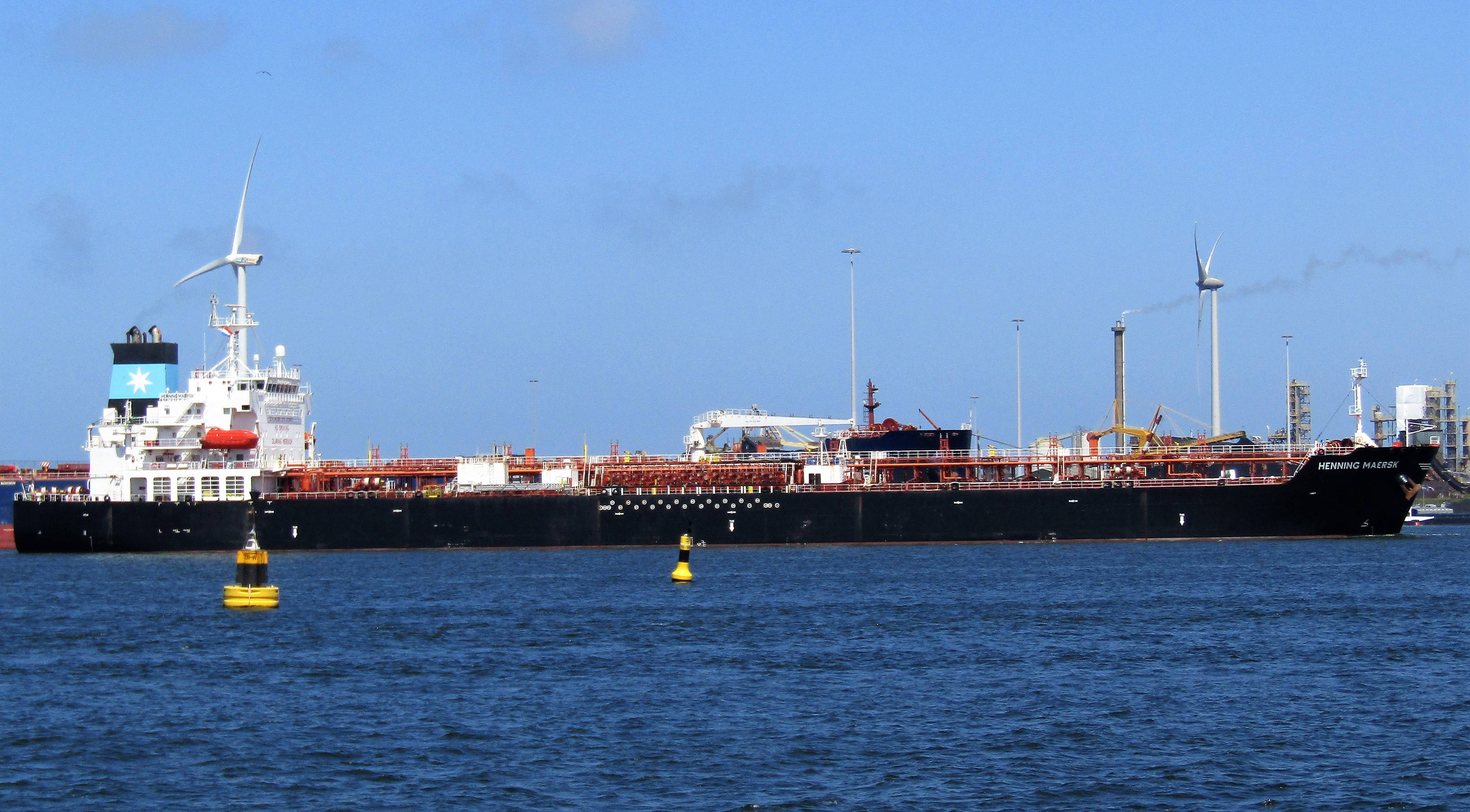 HENNING MAERSK 